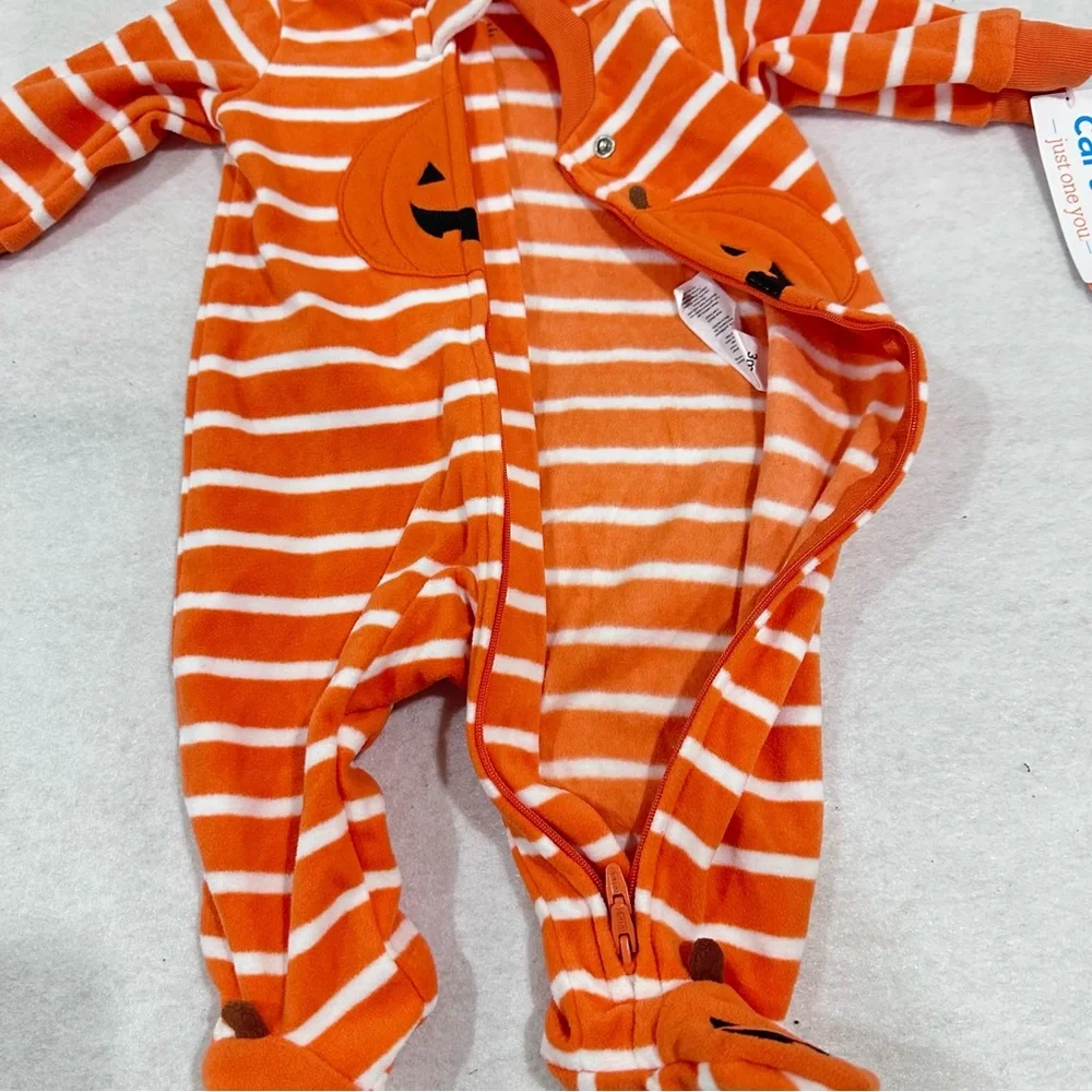 Carters zips from